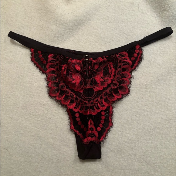 La Senza lace cheeky panty, size Small - Picture 2 of 3